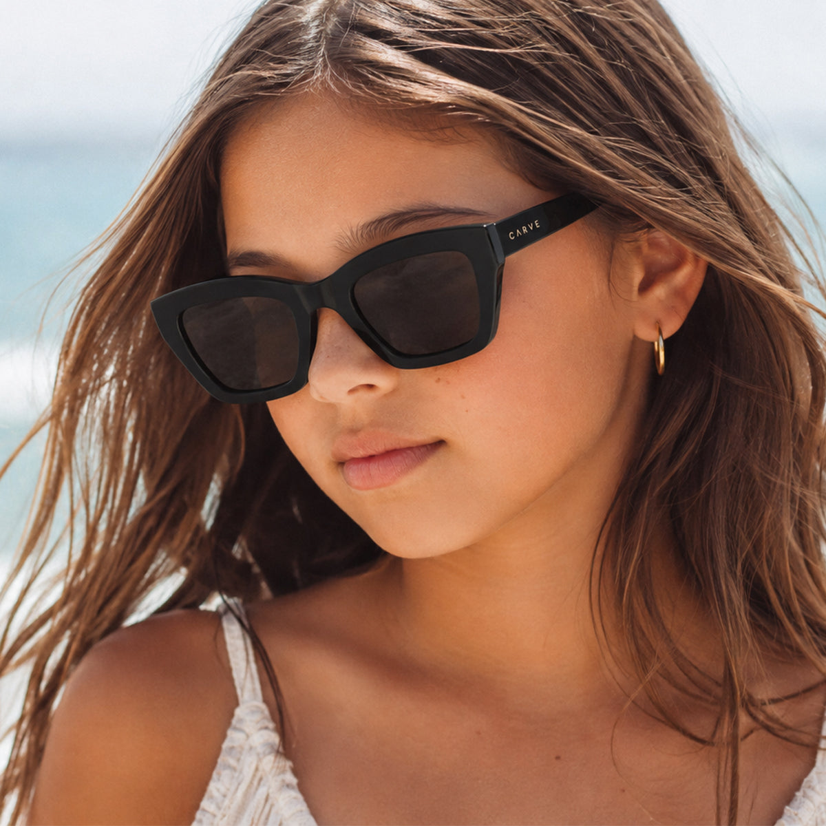 Valencia Junior - Gloss black Dark Grey Polarized Lens