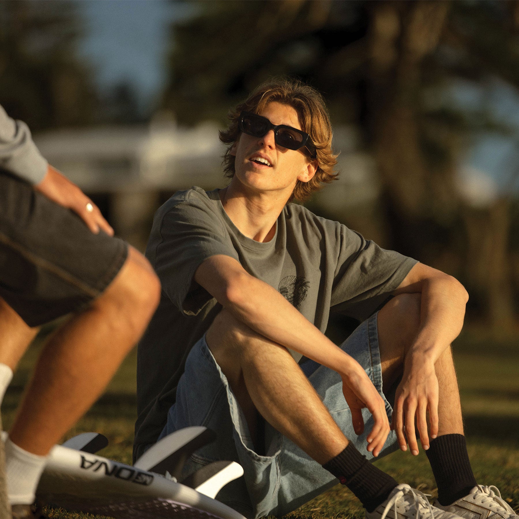 Vinca - Gloss Black Grey Lens