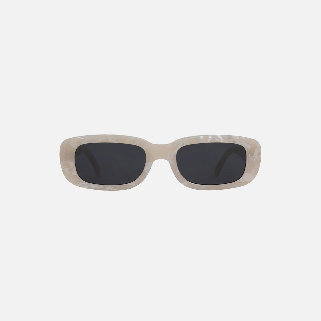 Lizzy - Gloss Creamy Quartz Grey Lens