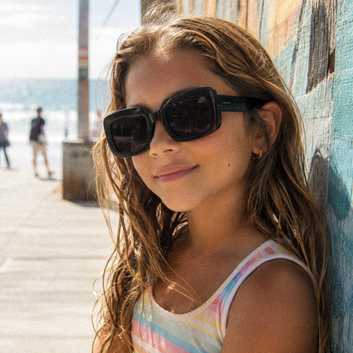 Sofia Junior - Gloss Black Grey Lens