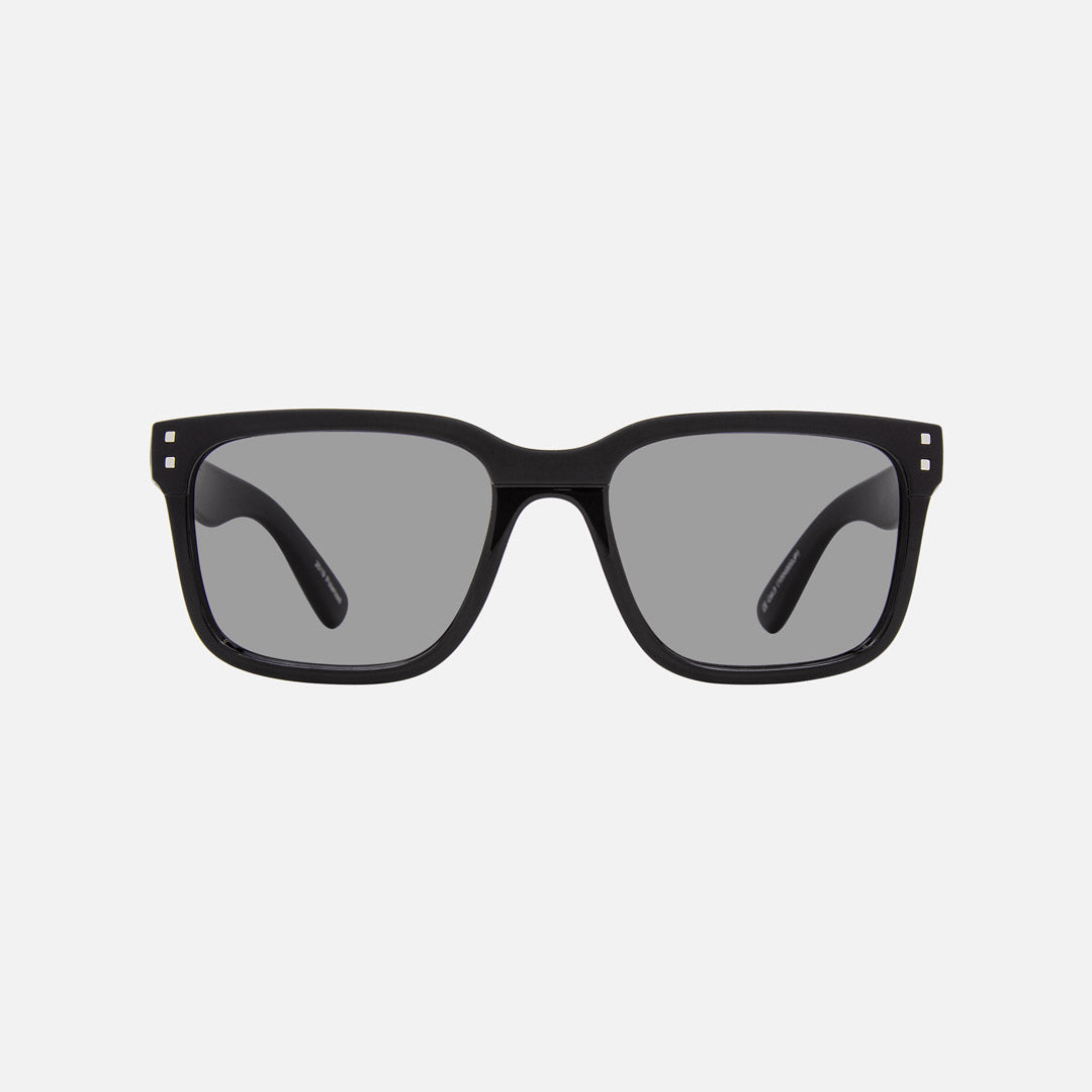 eyewear_Sunglasses~Grey