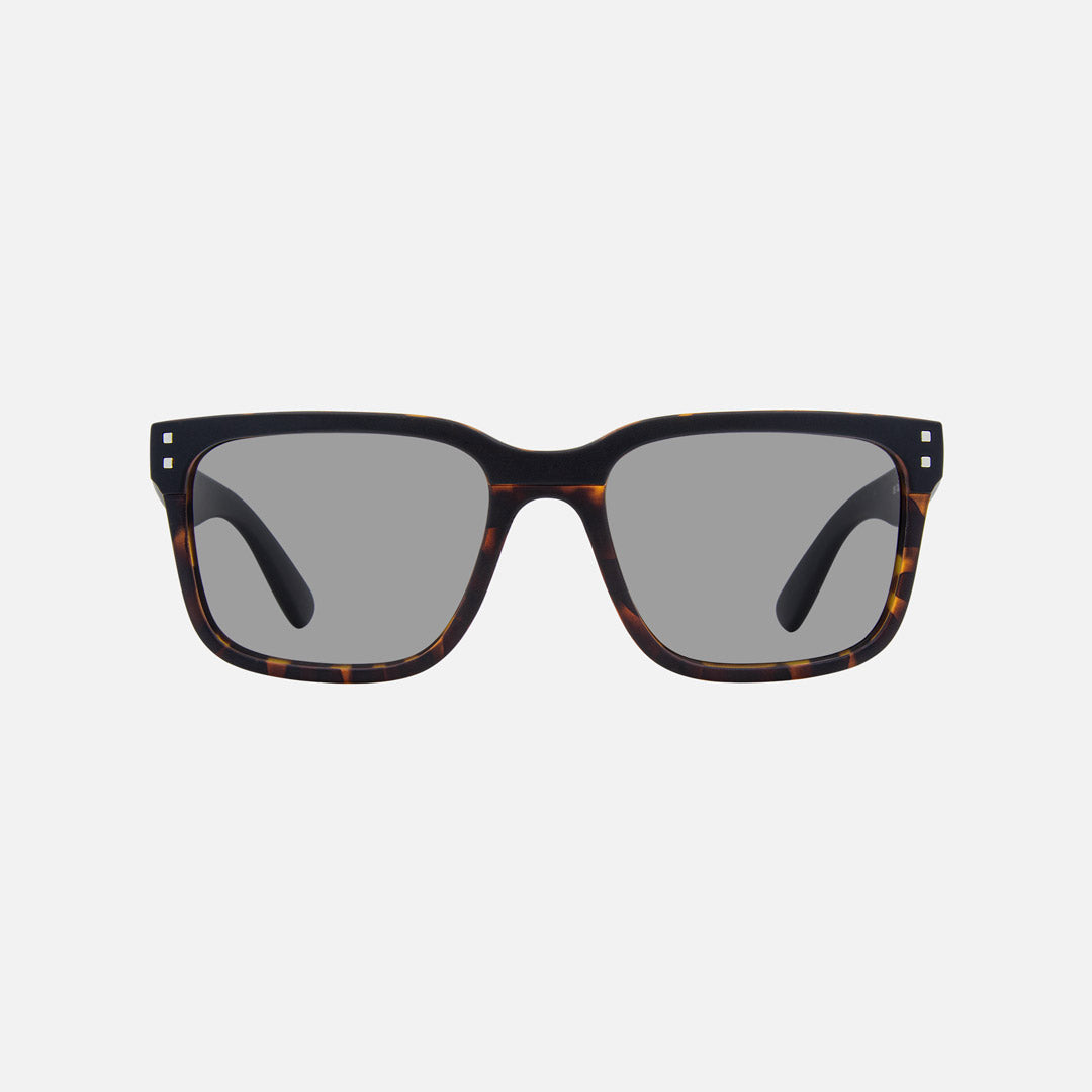 eyewear_Sunglasses~Grey