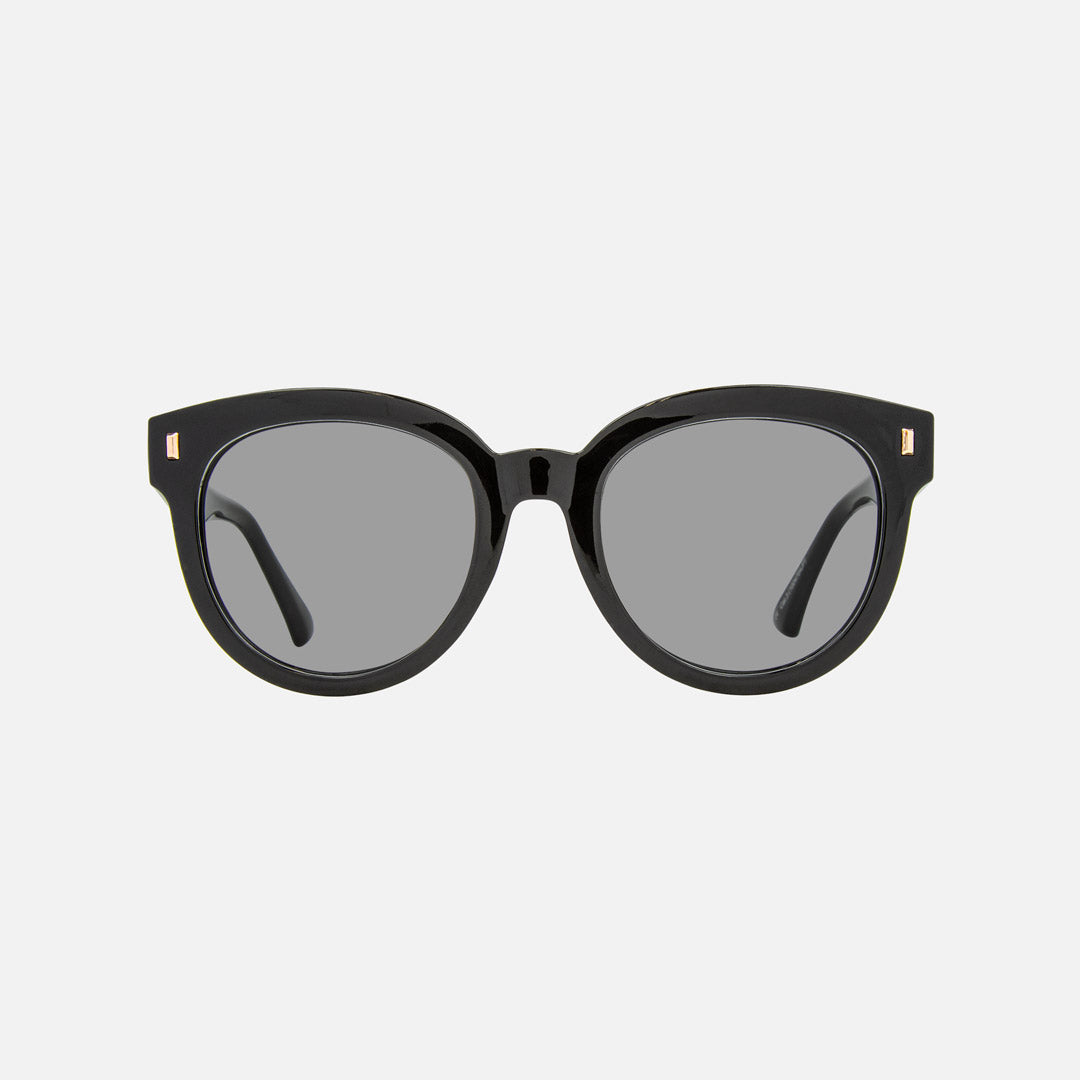 eyewear_Sunglasses~Grey