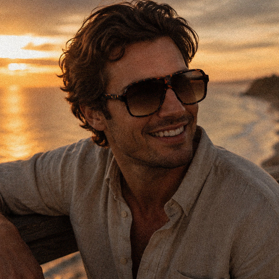 RESTLESS SOUL - GLOSS TORT FRAME, BRONZE GRADIENT LENS