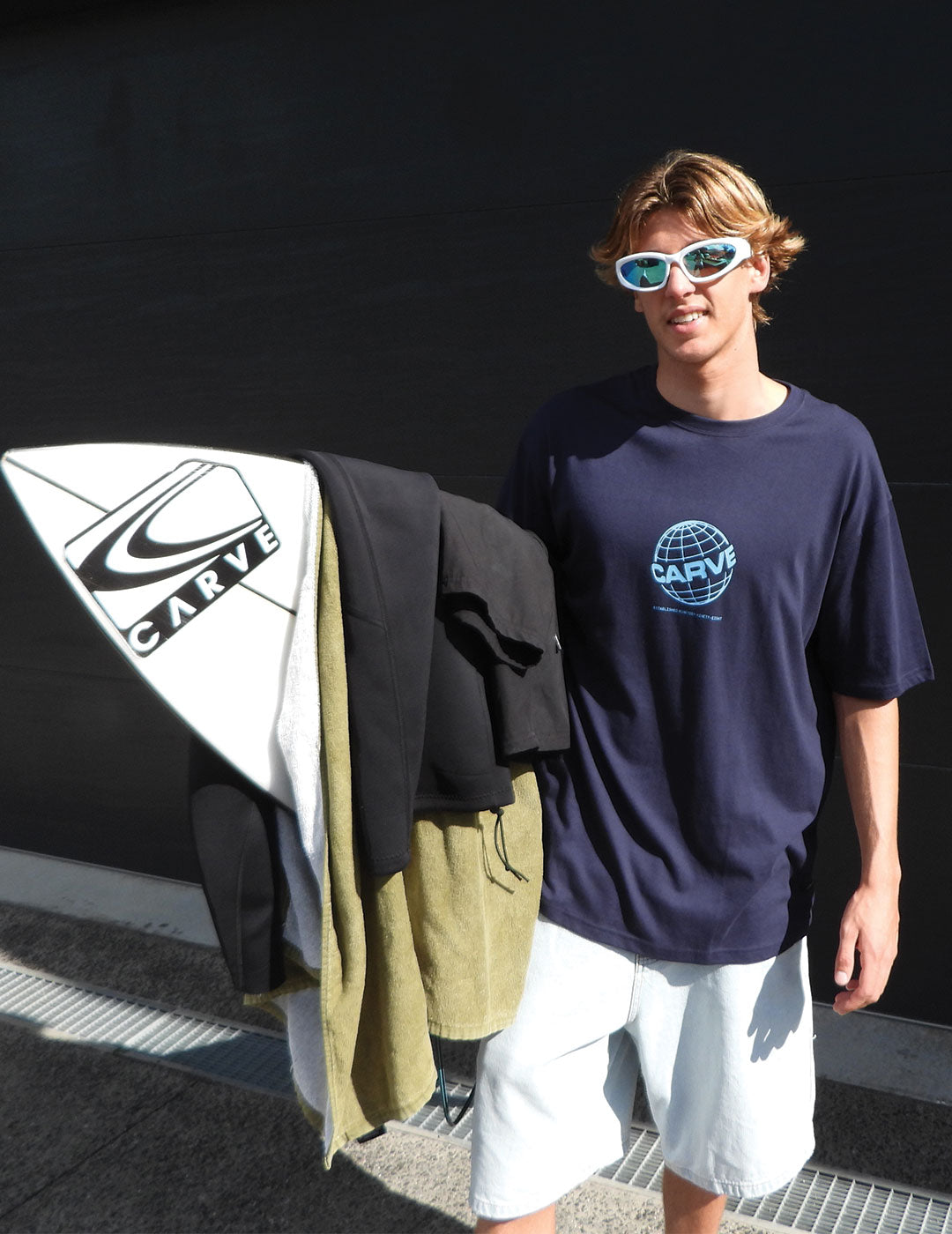 WIREFRAME WORLD - Men’s Basic Short Sleeve Tee - Navy